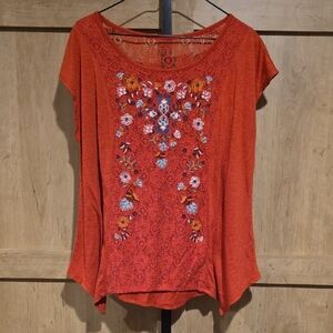 (J57) Cato Redish  Floral Embroidered Blouse Sz L